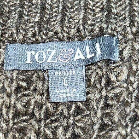 Roz & Ali Cable Knit Faux Fur Crocheted buttons & embellish Sz PL * Host Pick * - Picture 9 of 9